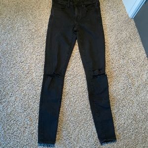 Black American Eagle Ripped Skinny Jeans - Size 2